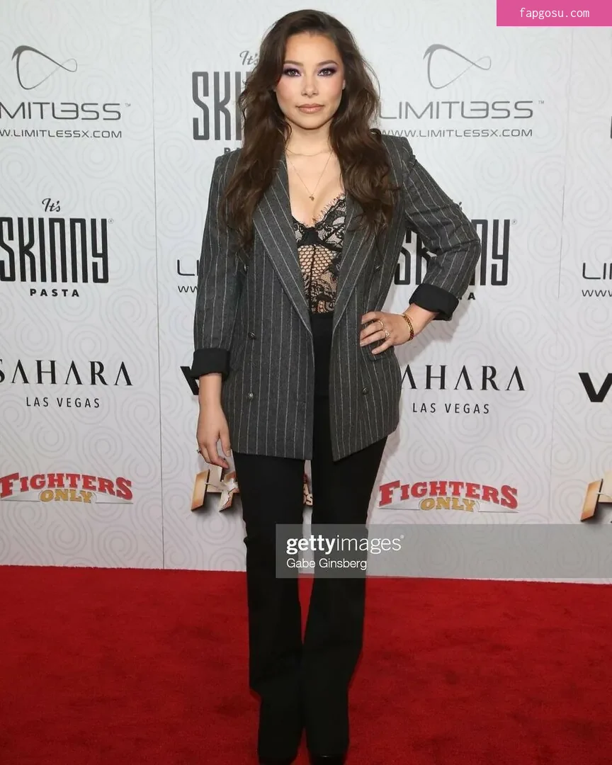 Jessica Parker Kennedy