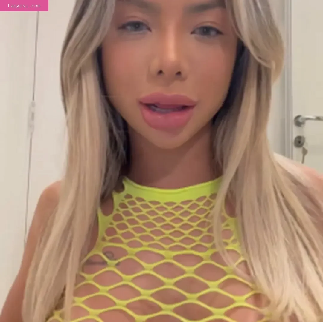 Jully Queiroz