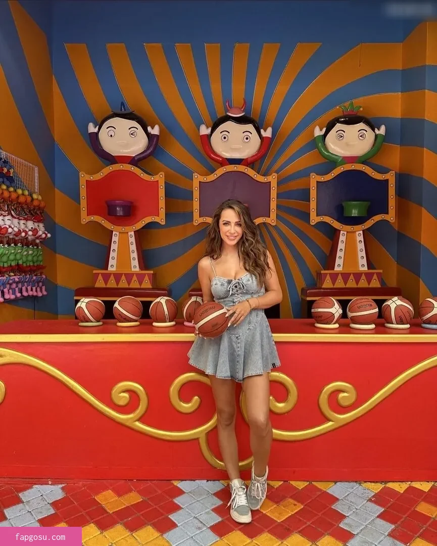 Jennifer Saro