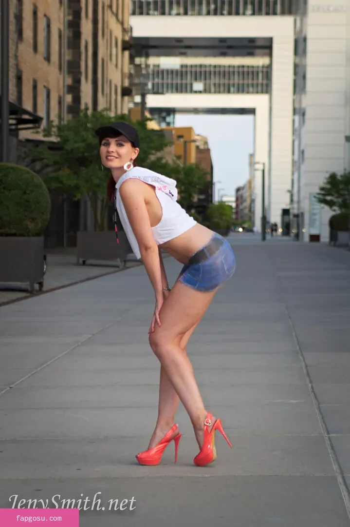 Jeny Smith