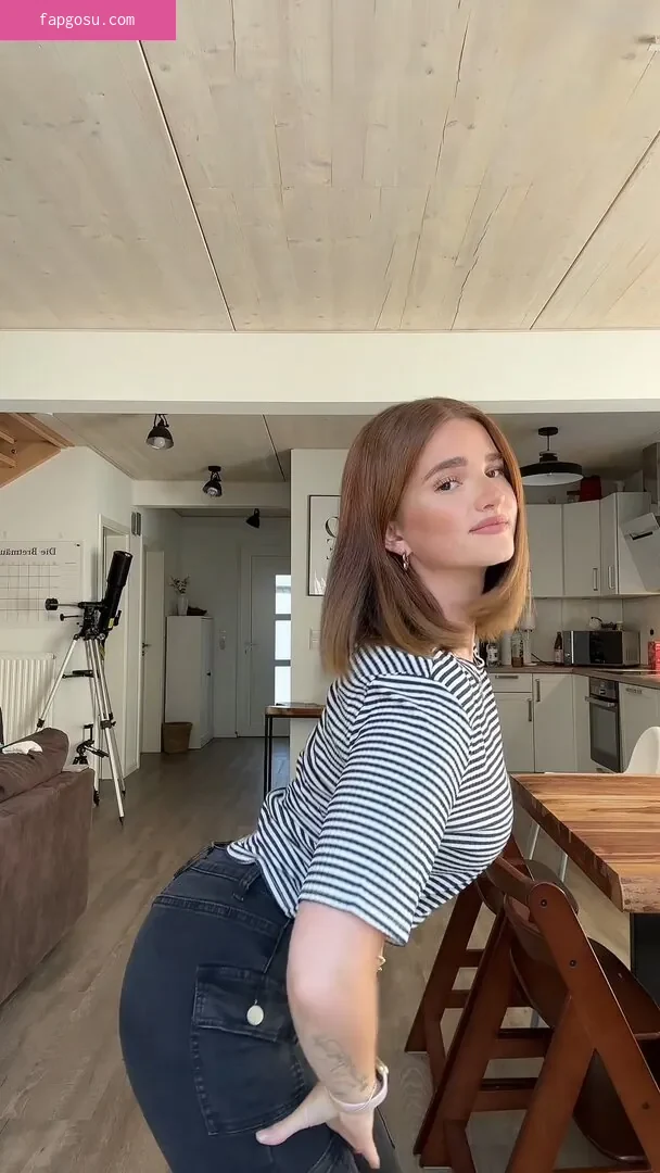 Julia Schulze #1-137