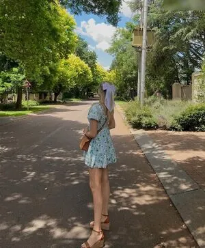 Juliet Small content