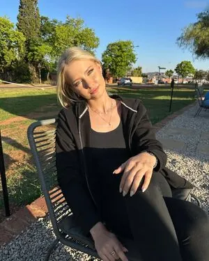 Juliet Small content