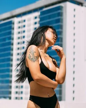 Janis True content
