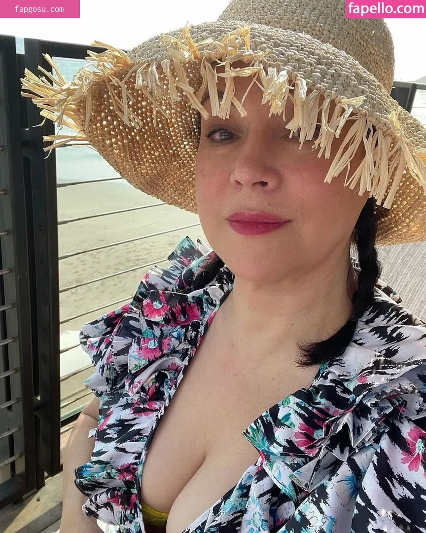 Jennifer Tilly