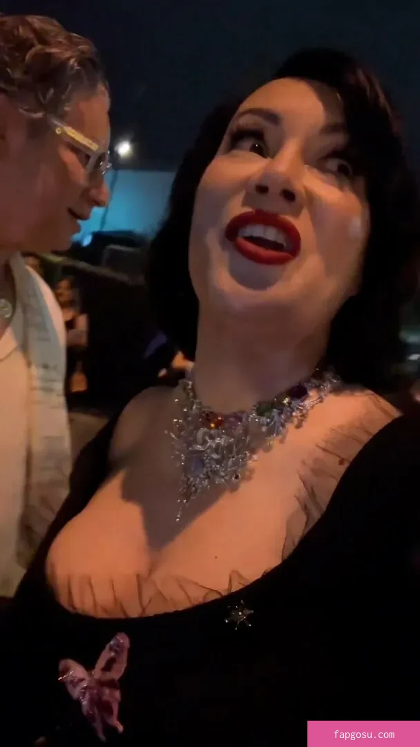 Jennifer Tilly