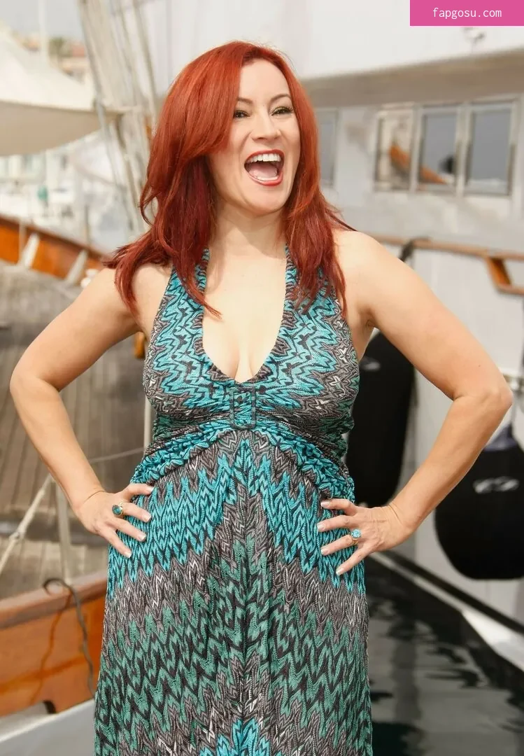 Jennifer Tilly
