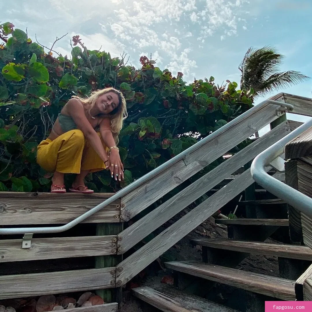 julie.tirado