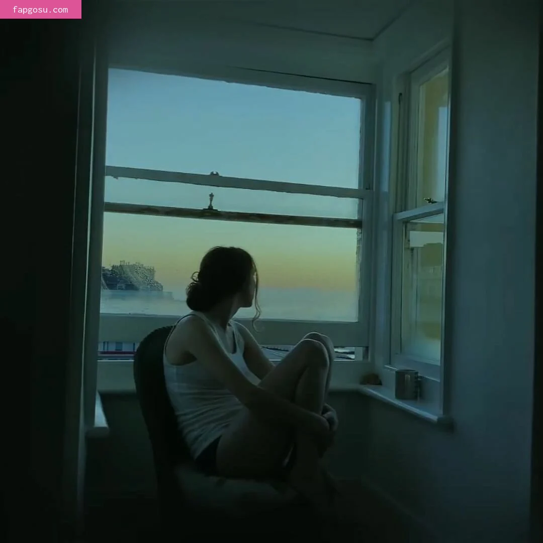 Jasmine van den Bogaerde