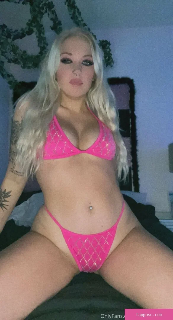 katiewarren18