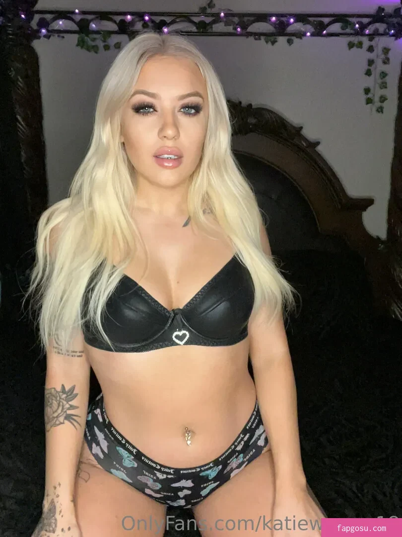 katiewarren18