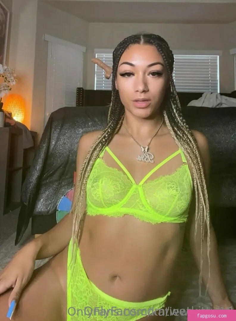 katiewarren18