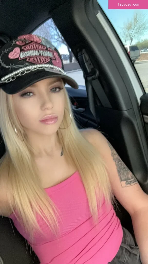 katiewarren18