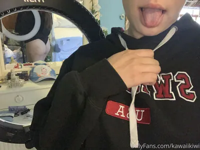 Kawaiikiwicosplay content