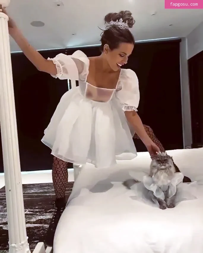 Kate Beckinsale