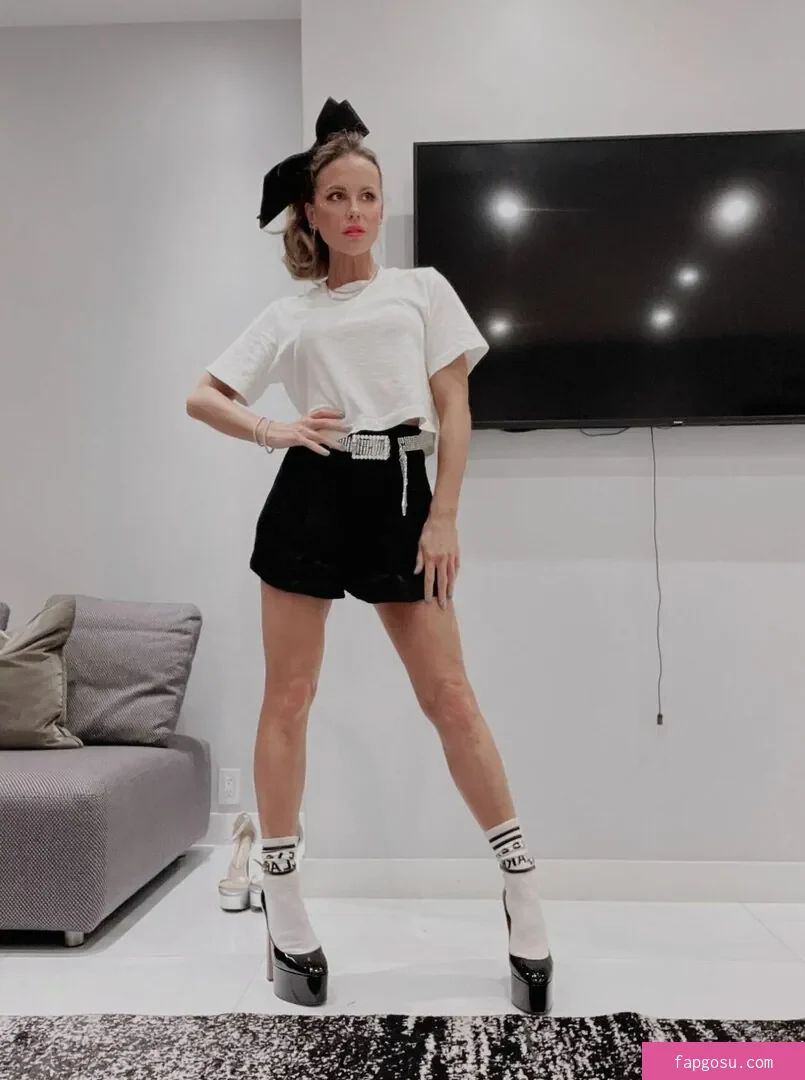 Kate Beckinsale
