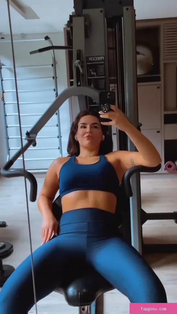 Kéfera Buchmann