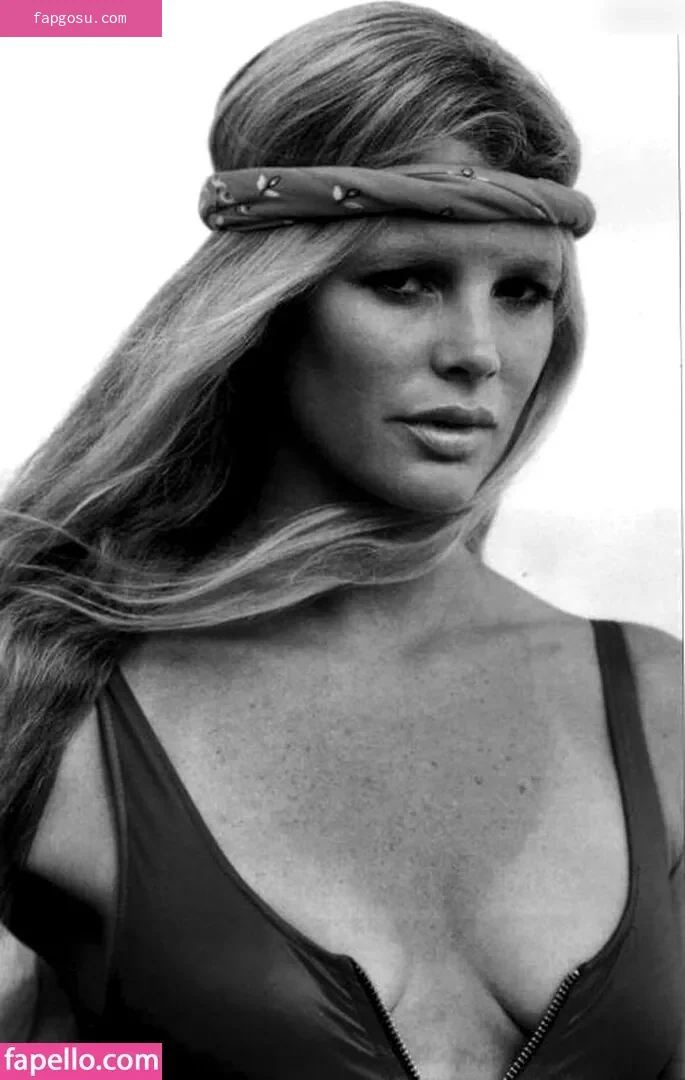 Kim Basinger