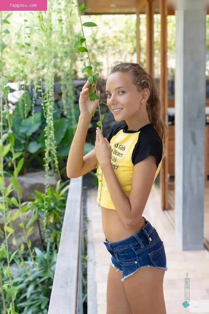 Katya Clover - Photo #1708