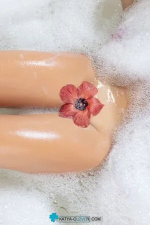 Katya Clover