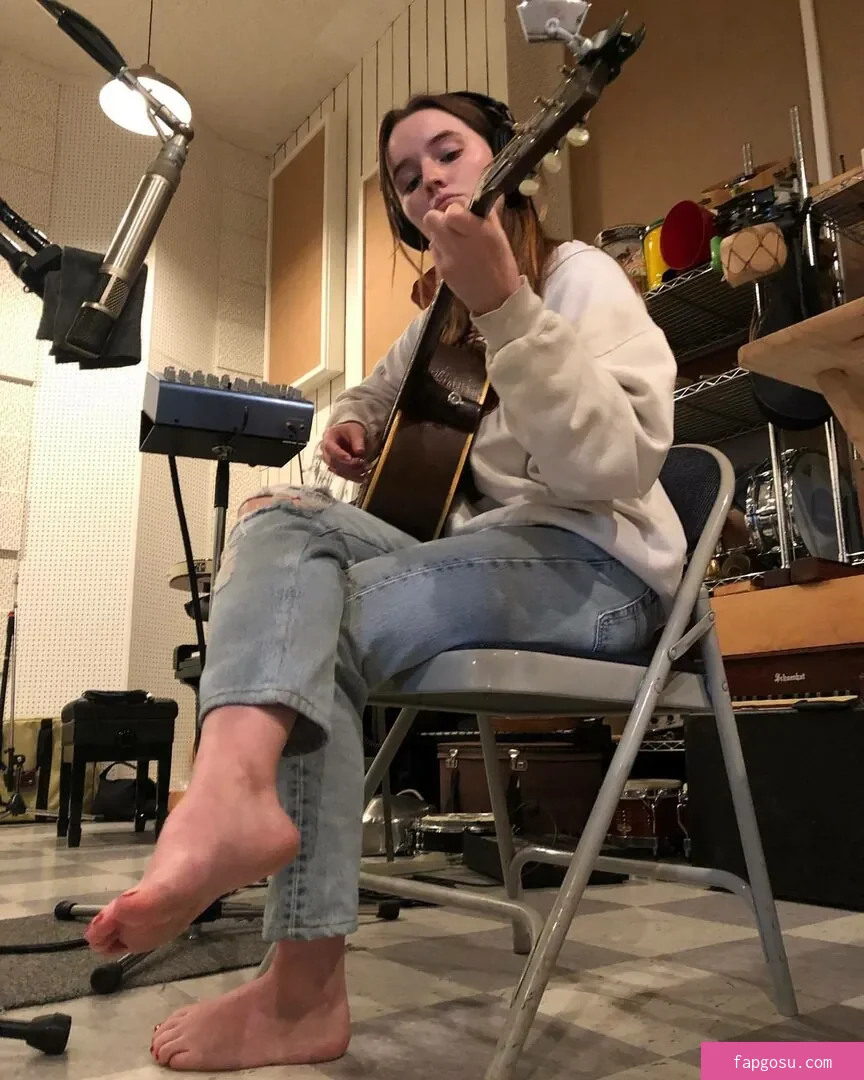 Kaitlyn Dever