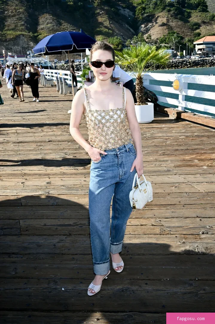 Kaitlyn Dever