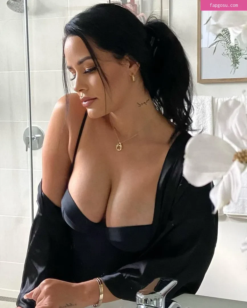 Katya Elise Henry