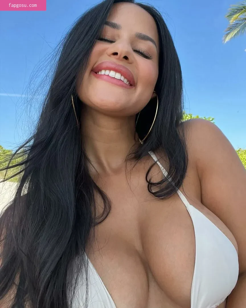 Katya Elise Henry