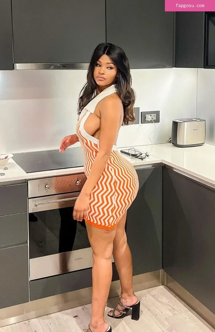 KellyMinaj__