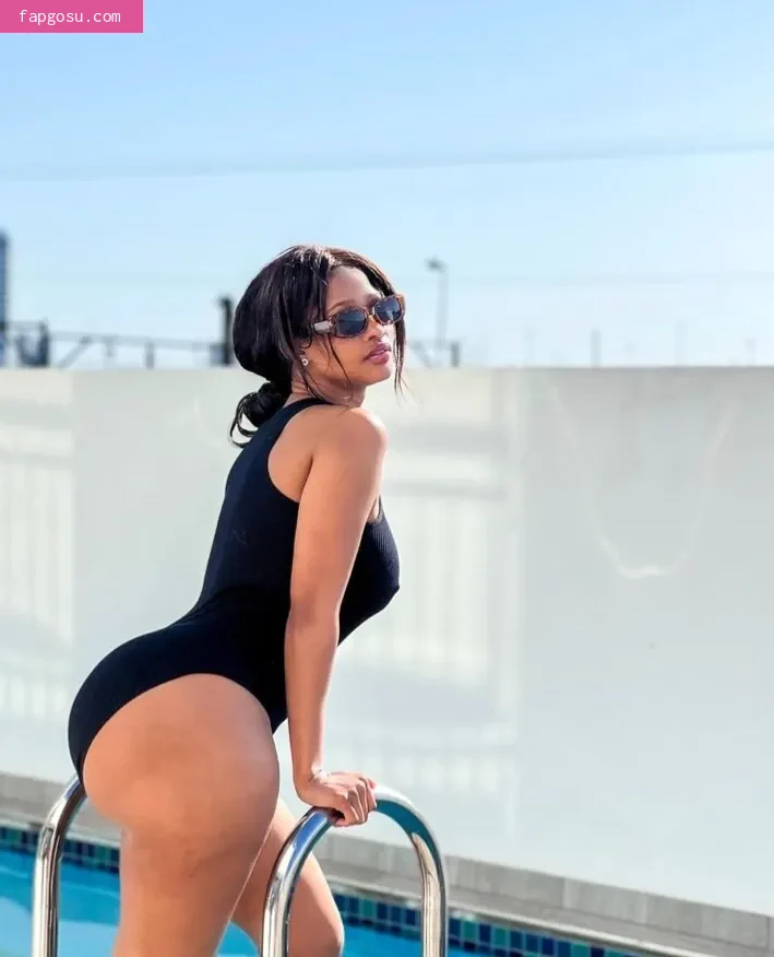 KellyMinaj__