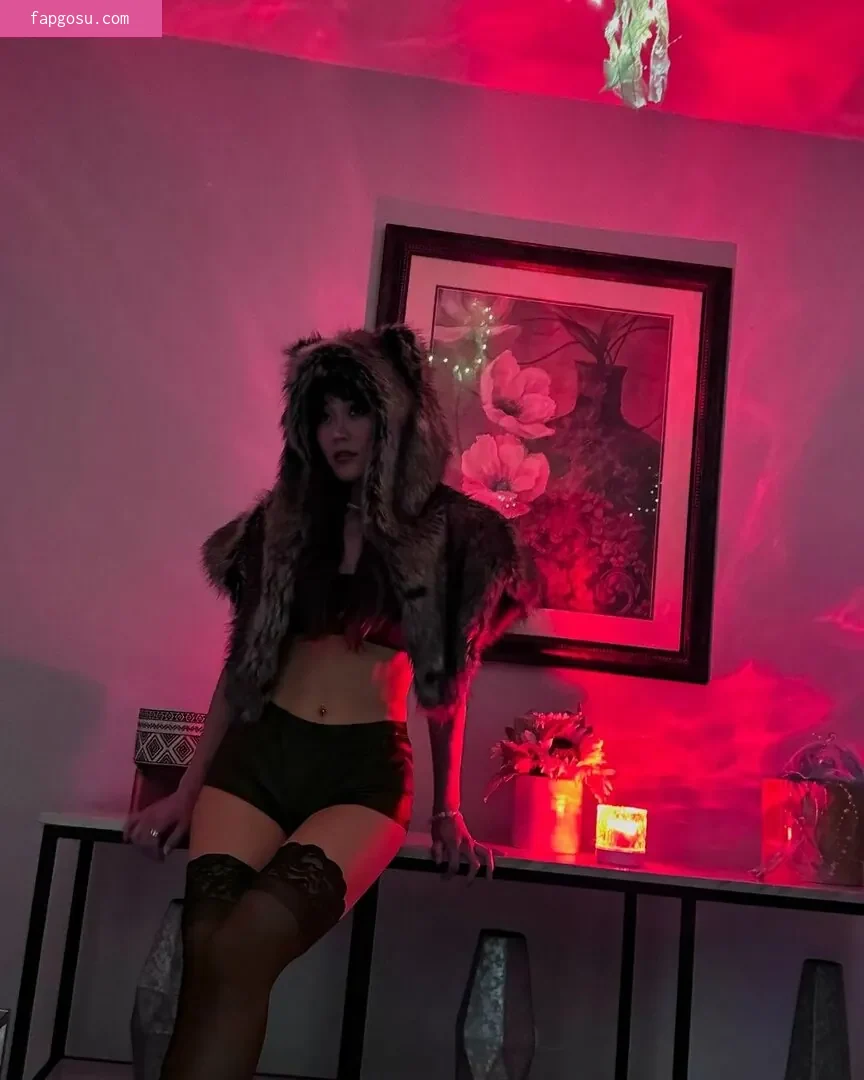 Karen Fukuhara - Photo #350