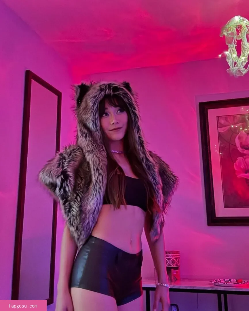 Karen Fukuhara - Photo #354