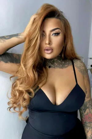 Karolina Francesca content