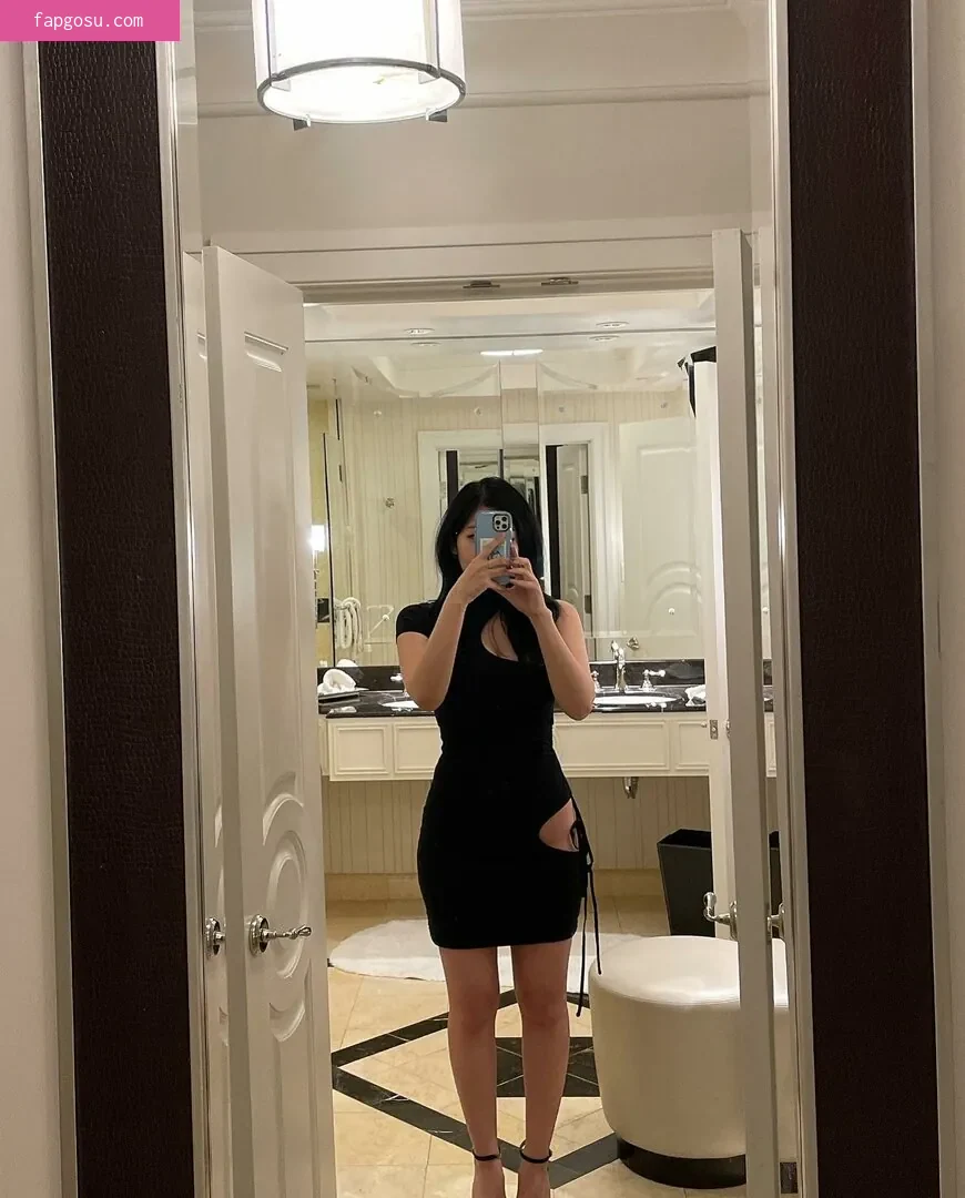 Kang Hee Yoon