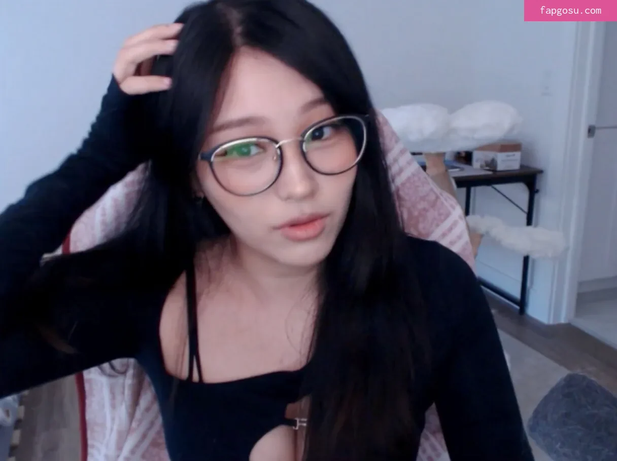 Kang Hee Yoon