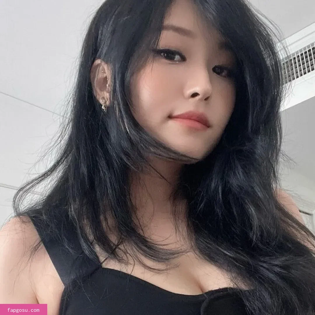 Kang Hee Yoon