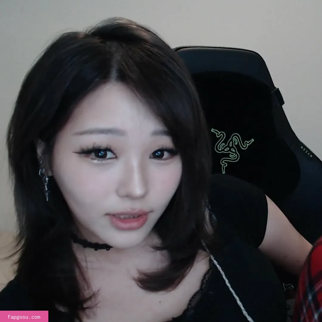Kang Hee Yoon