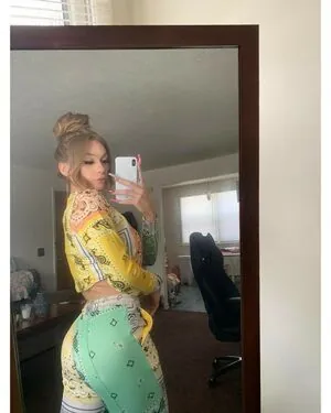 Kyla Haeven content