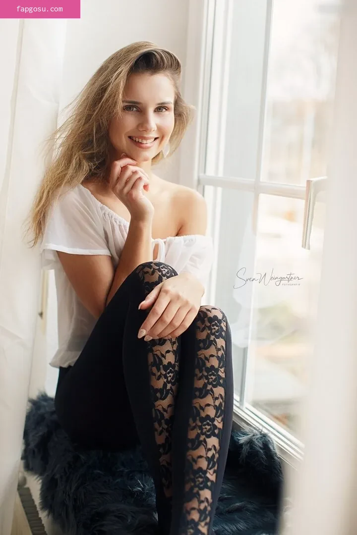 KinkySophiee