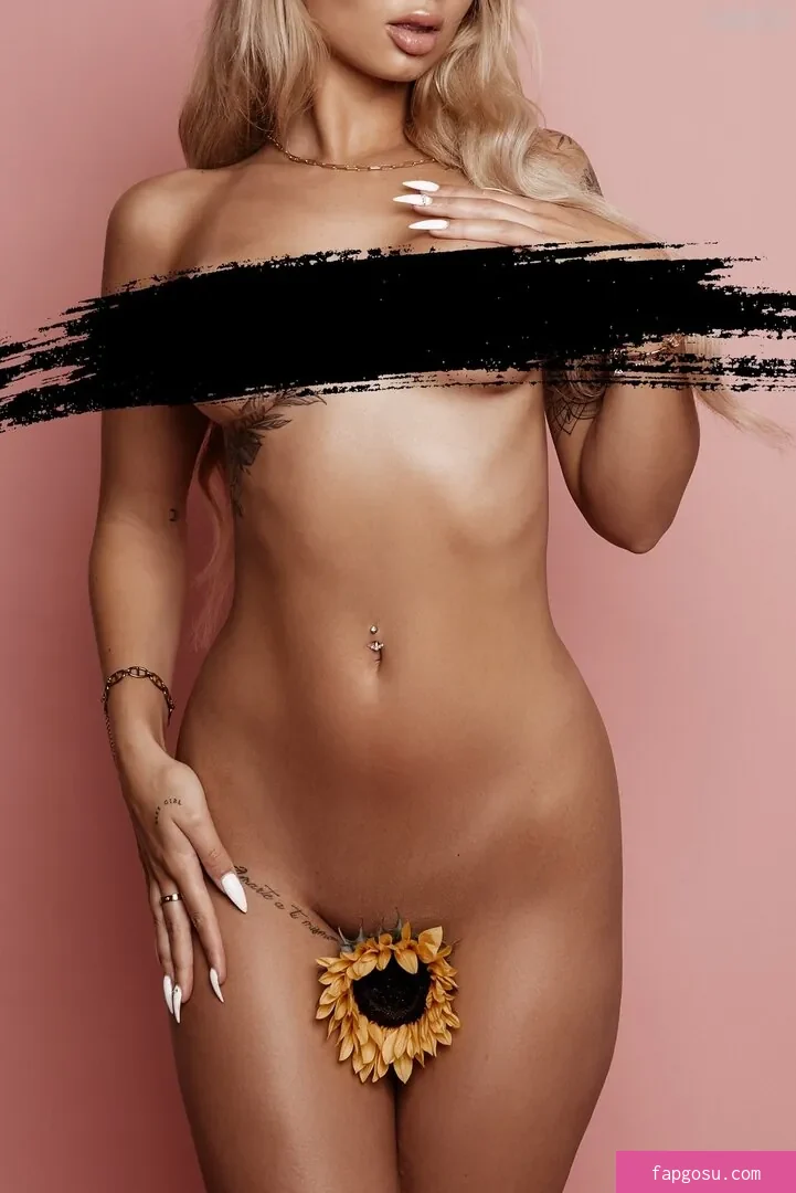 KinkySophiee