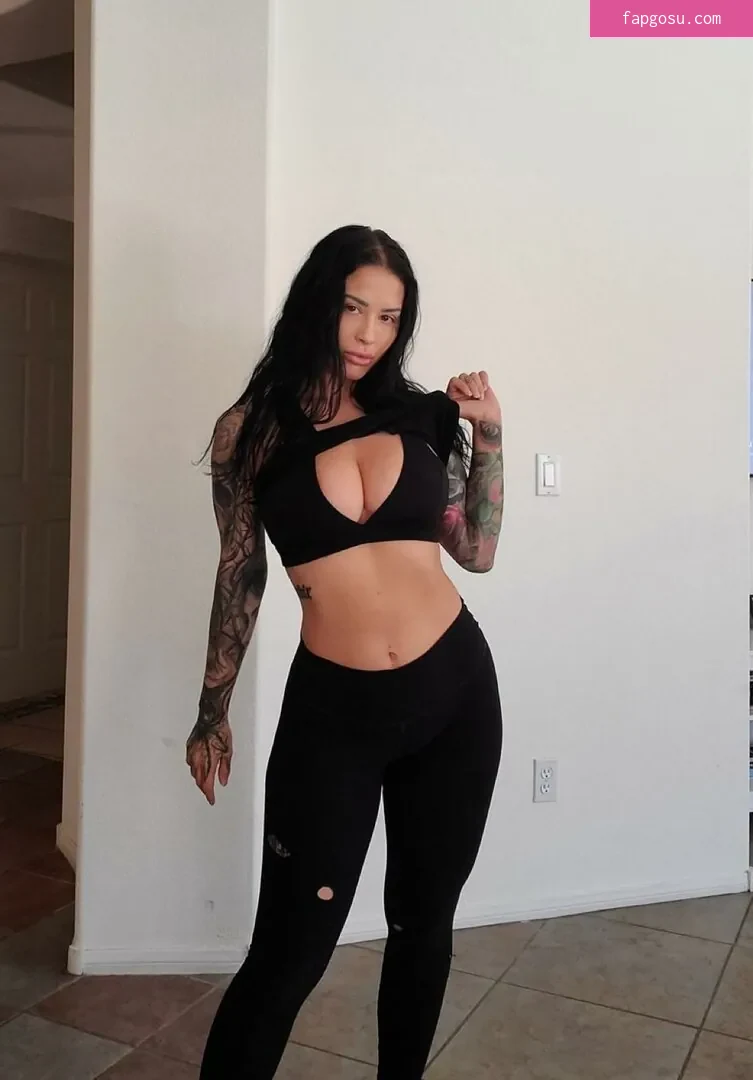 Katrina Jade