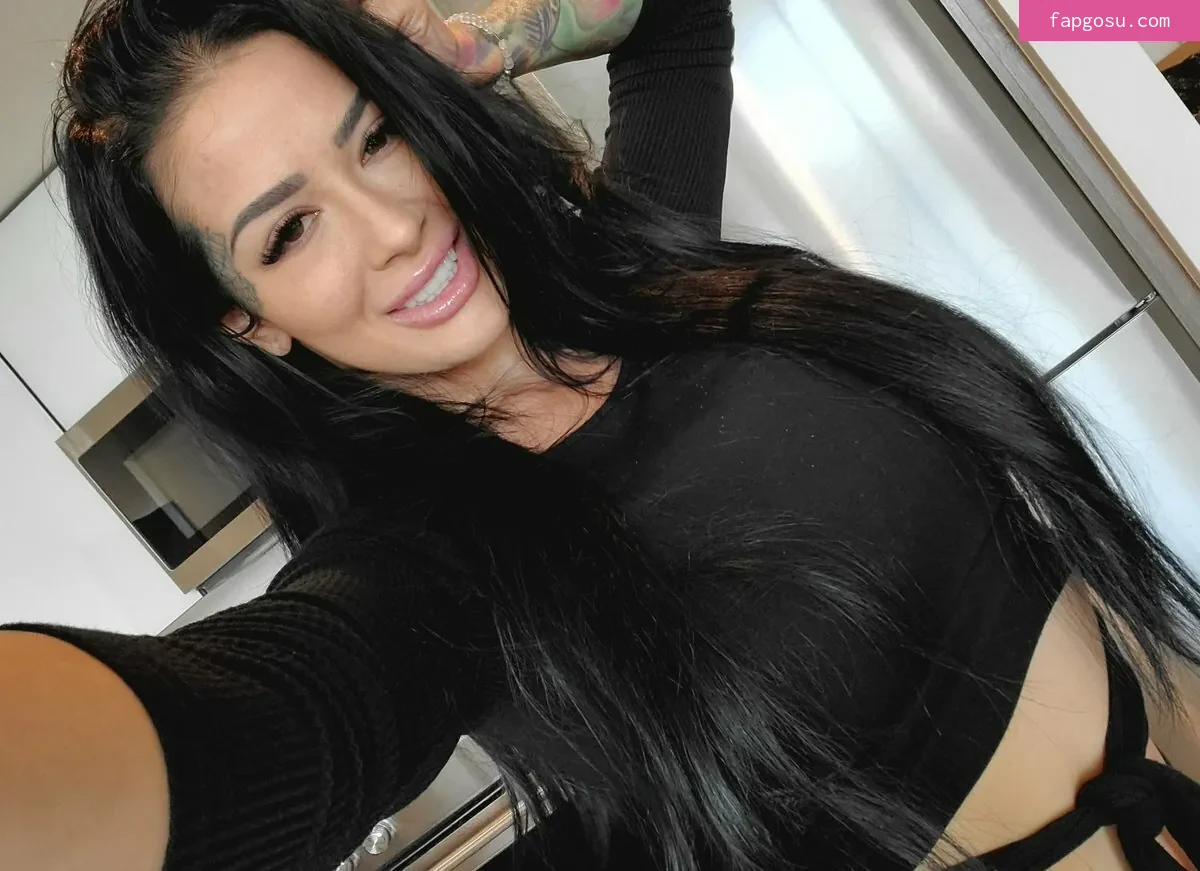 Katrina Jade
