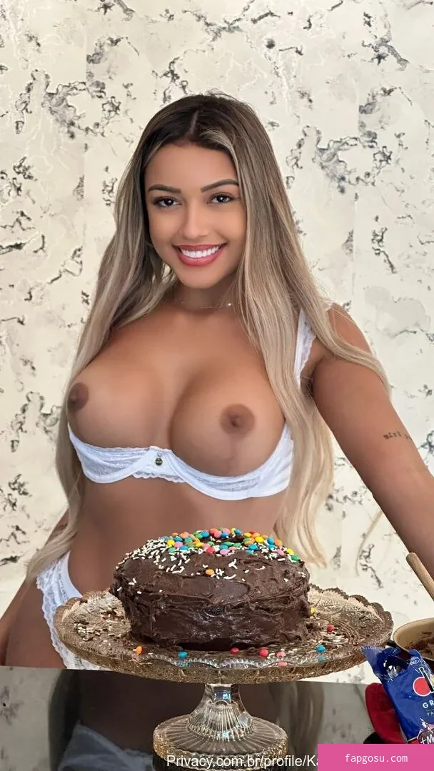 Karlyane Menezes