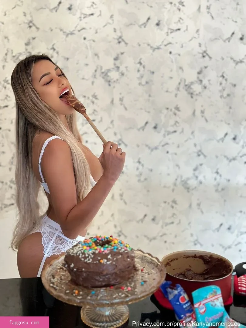 Karlyane Menezes