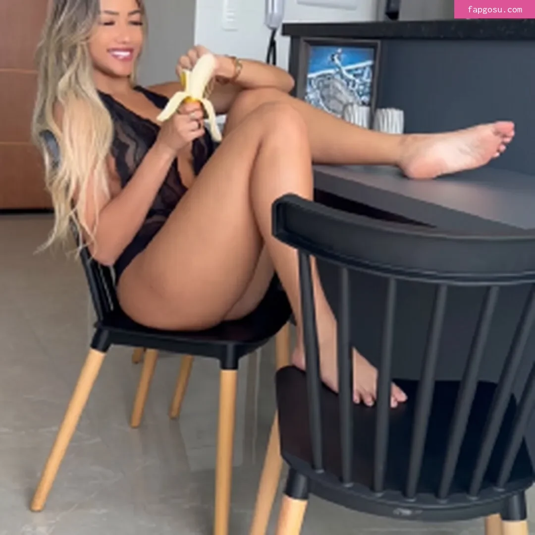 Karlyane Menezes