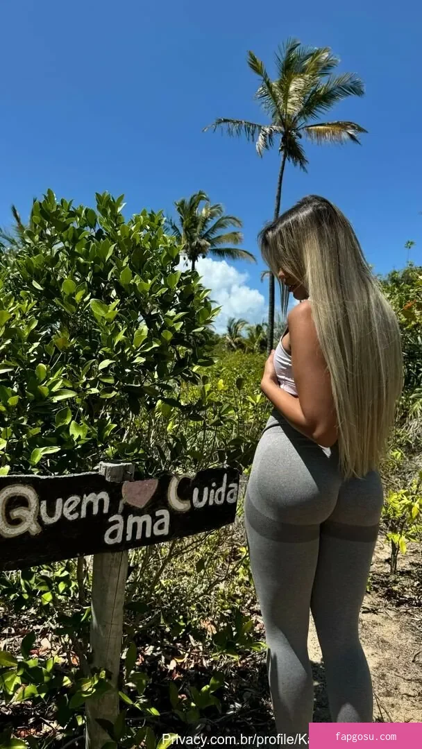 Karlyane Menezes
