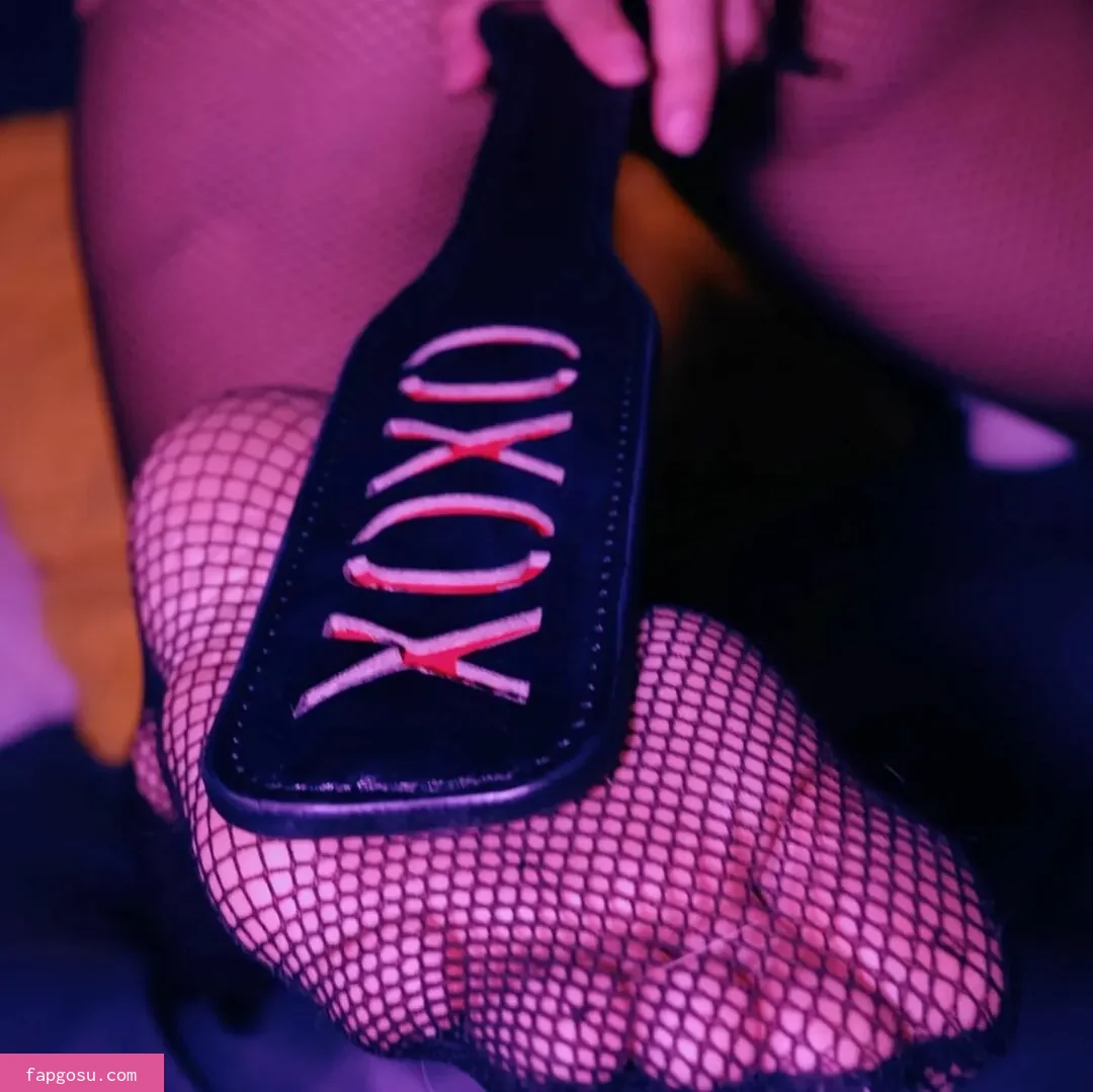 Kinky Maya
