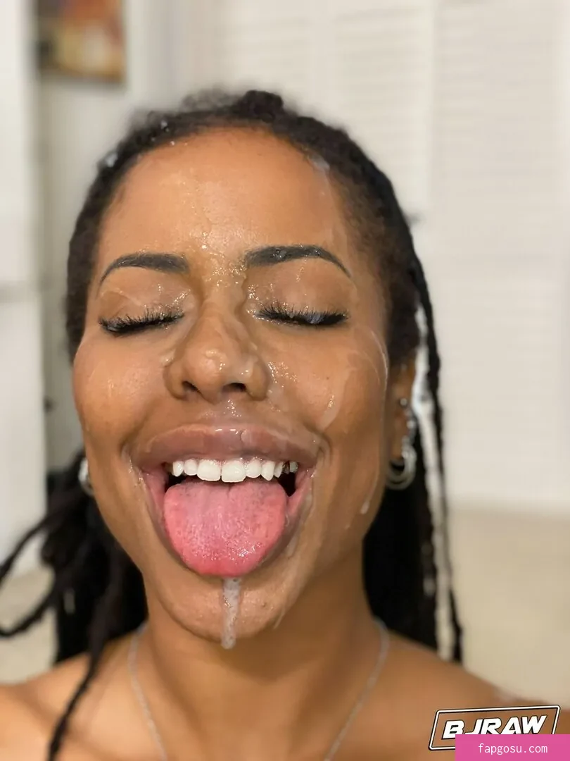 Kira Noir