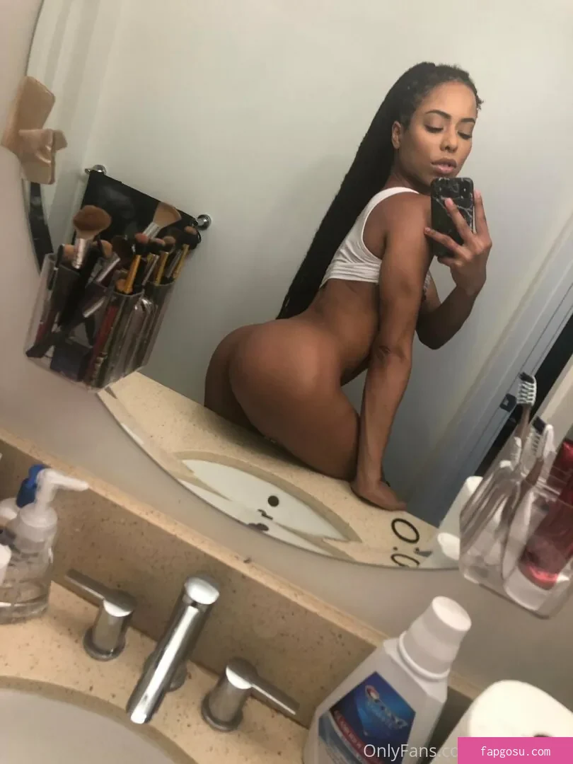 Kira Noir