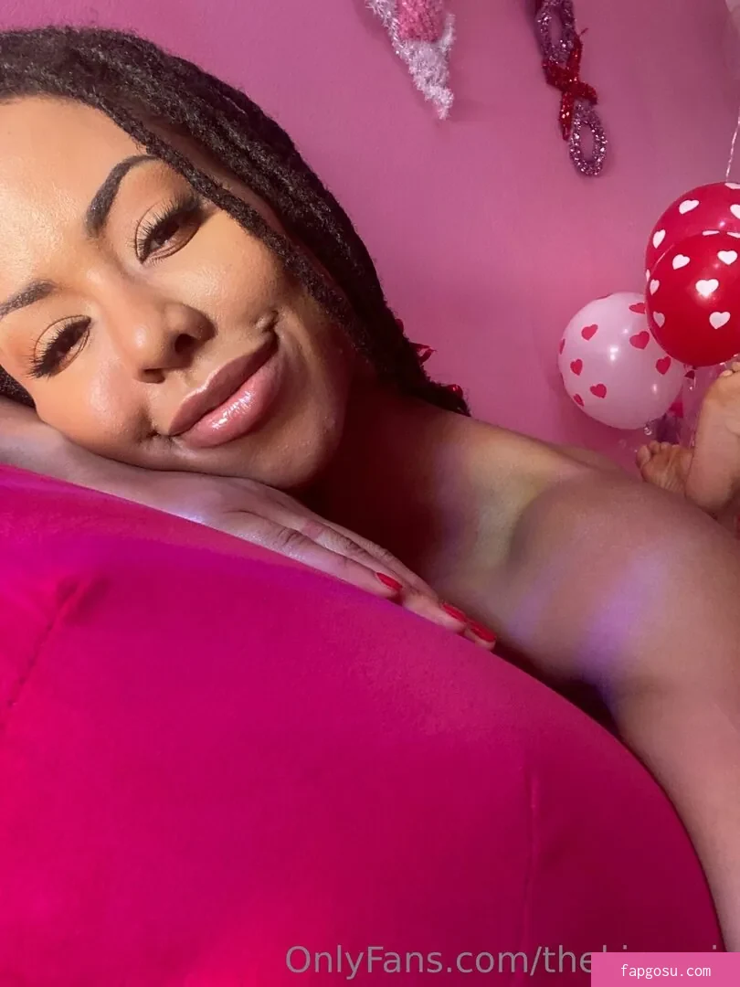 Kira Noir